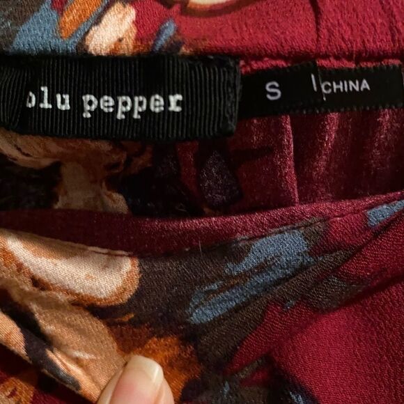 Blu Pepper Boho Bell Sleeve Shirt Size Small - Picture 4 of 6